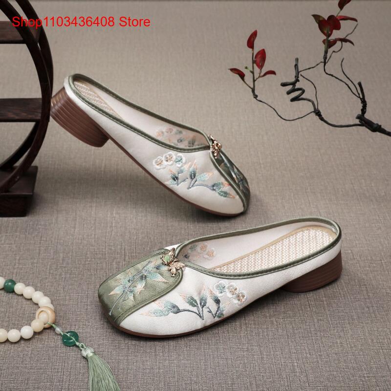 Nouvelles pantoufles brodées p - Ethnic Fashion Women avis et prix